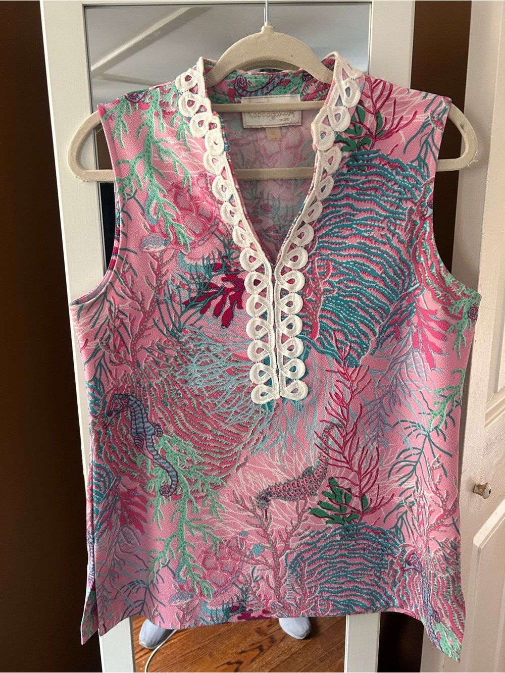 Pappagallo Pink Tropical Print Sleeveless Top with White Trim, Like new or NWOT - Picture 6 of 6